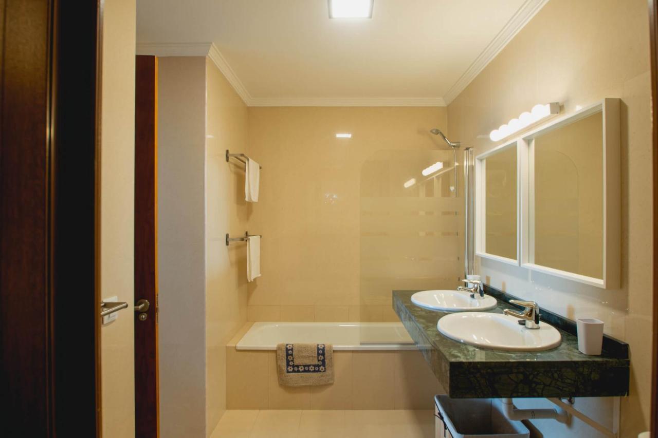 Stylish 6 Bedroom Villa Princesa - Hot Tub - Heated Pool - Near Beach & Waterparks بلايا بلانكا المظهر الخارجي الصورة